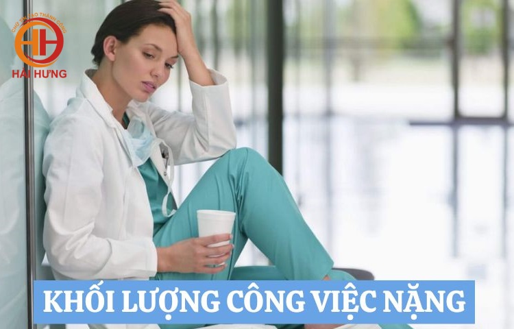 Dù vậy áp lực của các y tá, điều dưỡng cũng không hề nhỏ